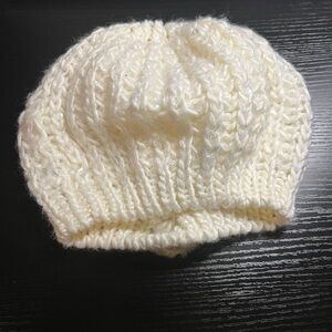 White knitted beanie beret sparkles :)
#winter #beanie #knitted #crochet #beret